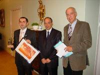 Herzl Award recipient, Dmitri Vasserman (left) with Ambassador Eviatar Manor and Bo Sallmander (right), Chair of the Zionist Federation 